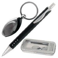 Набор подарочный: ручка, брелок, цвет черный, метал. кор. TF-239